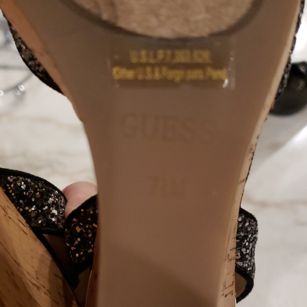 Shoes - Picture 4 of 5